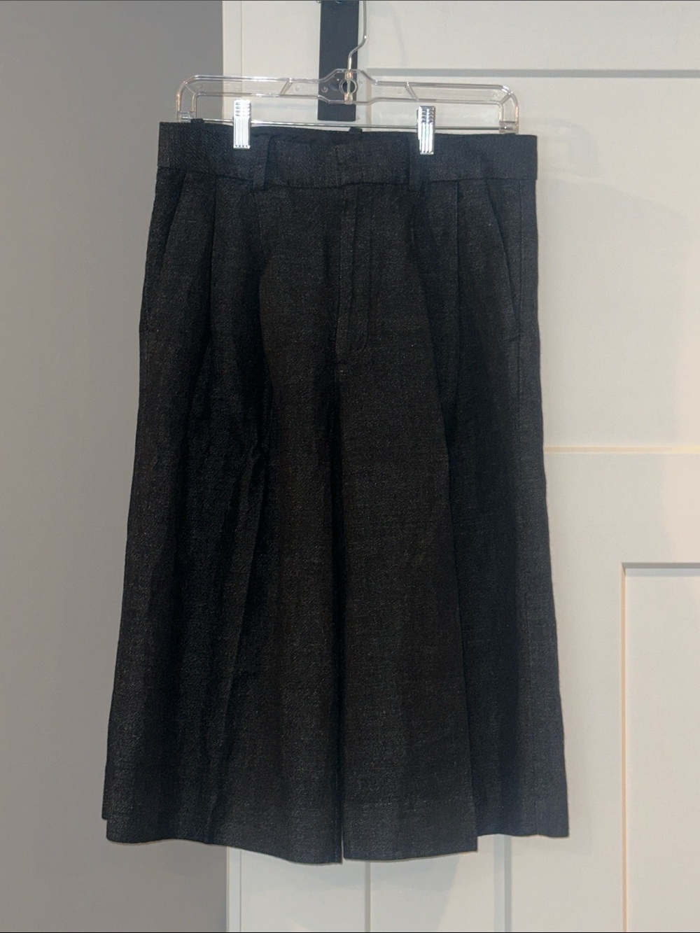 Banana Republic Linen/Wool Black Shorts-4